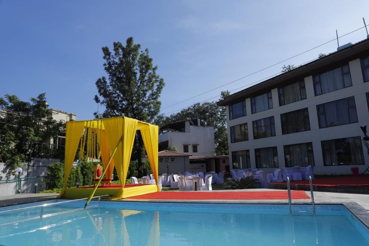 Royal Orbit Hotel Panchgani Eksteriør billede