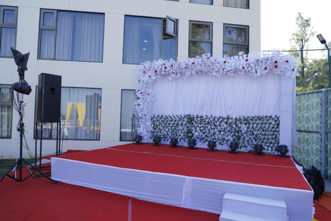 Royal Orbit Hotel Panchgani Eksteriør billede