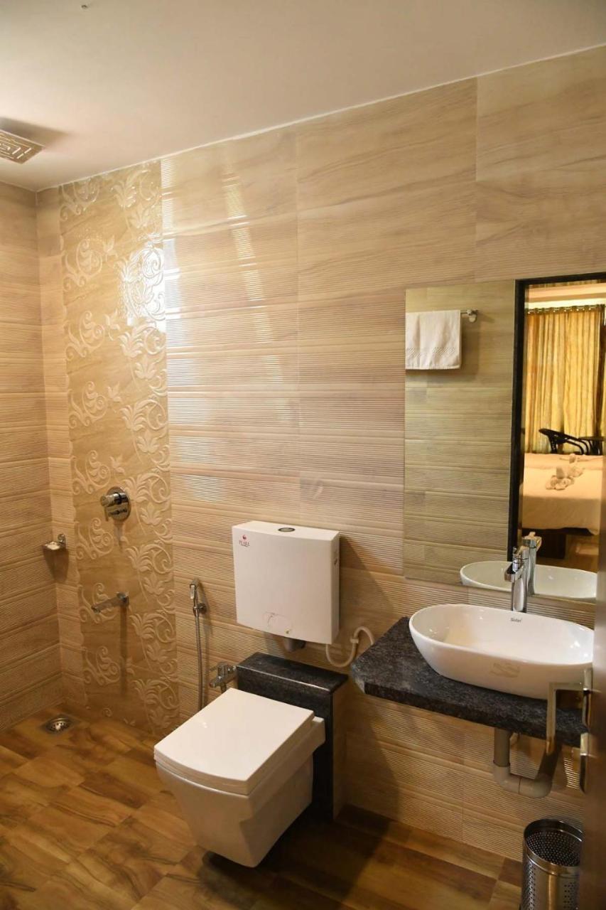 Royal Orbit Hotel Panchgani Eksteriør billede