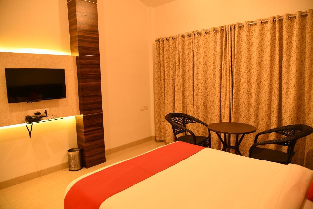 Royal Orbit Hotel Panchgani Eksteriør billede