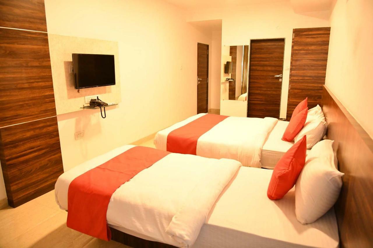 Royal Orbit Hotel Panchgani Eksteriør billede